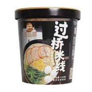 云品鲜过桥米线八边封菊花鸡肉味